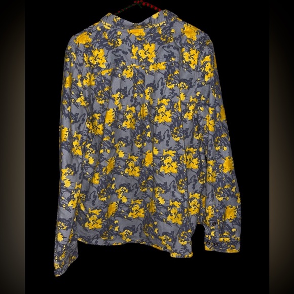 Cabela's Women's Cotton Flannel Shirt Button Down Yellow Gray Floral, Size XXL. - Picture 2 of 3